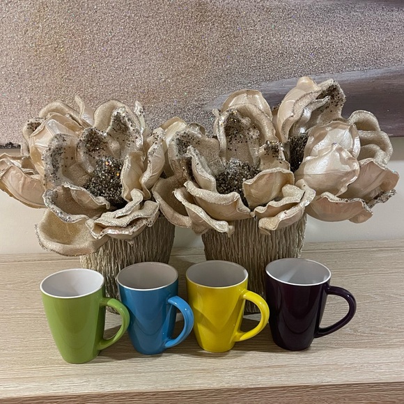 4 Tea Or Coffee Cups - Picture 2 of 7